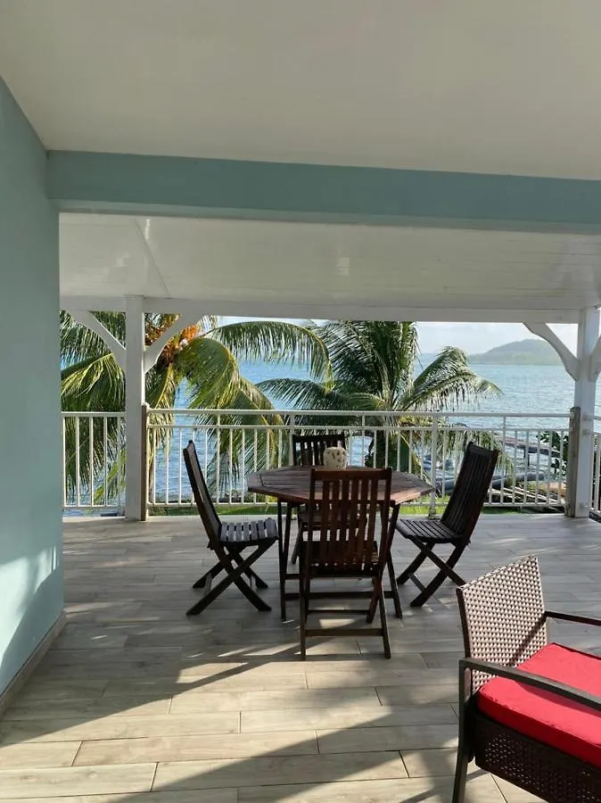 La Villa Bleue 2, Les Trois Ilets